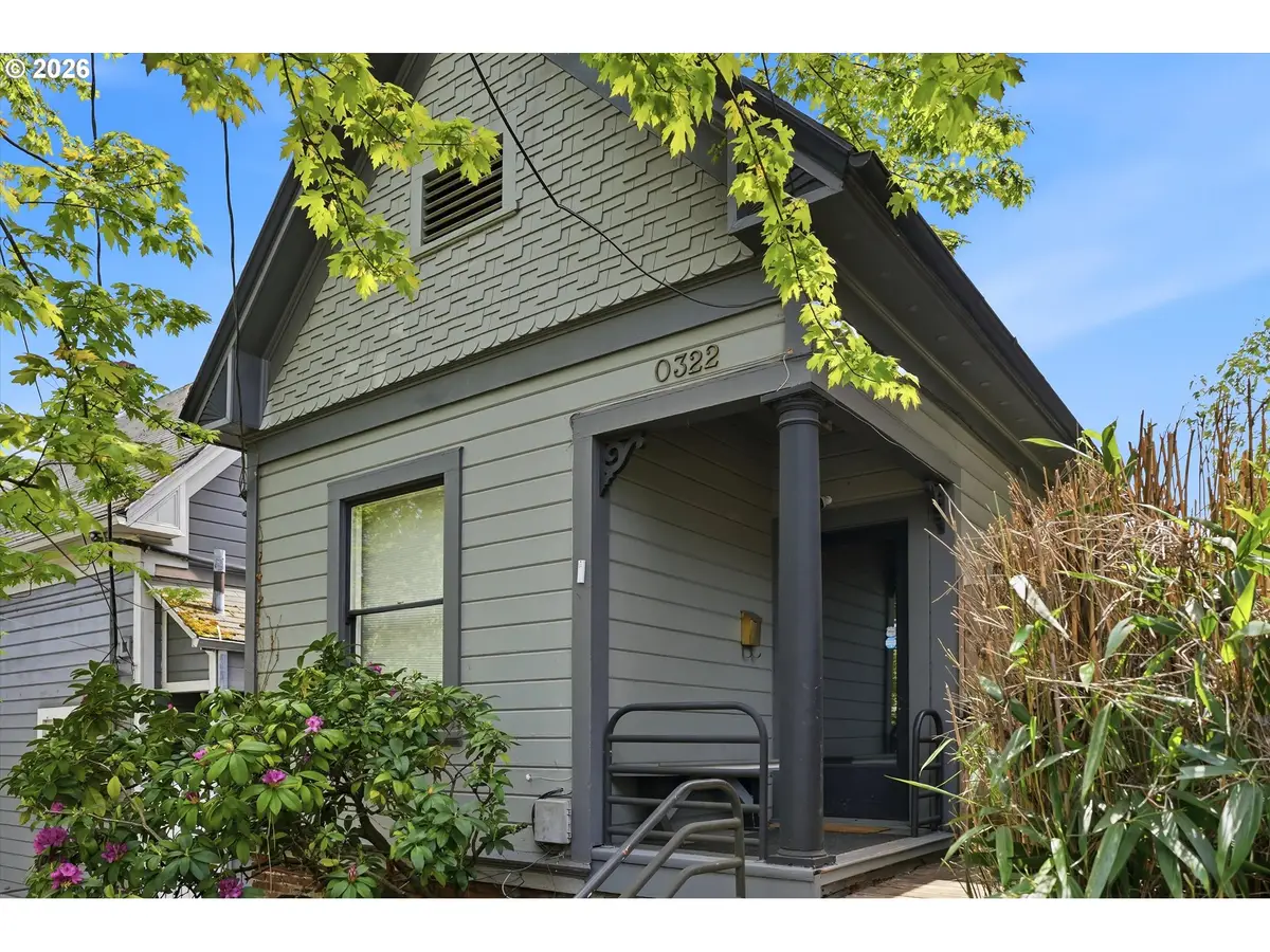 322 S Whitaker St, Portland, OR 97239 - #1