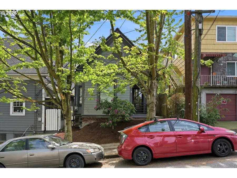 322 S Whitaker St, Portland, OR 97239 - #3