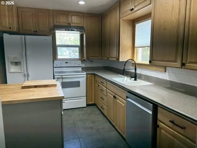311 NW 3rd Ave, John Day, OR 97845 - #3