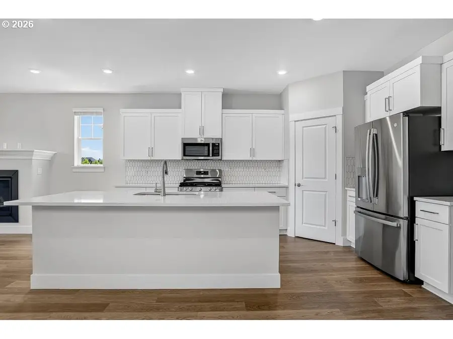 7765 NW Eleanor Ave, Portland, OR 97229 - #3