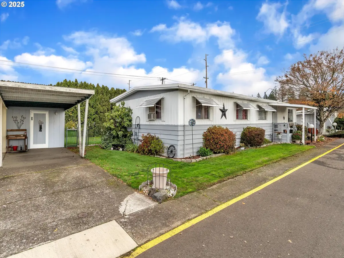 2902 E 2nd St #98, Newberg, OR 97132 - Image #1