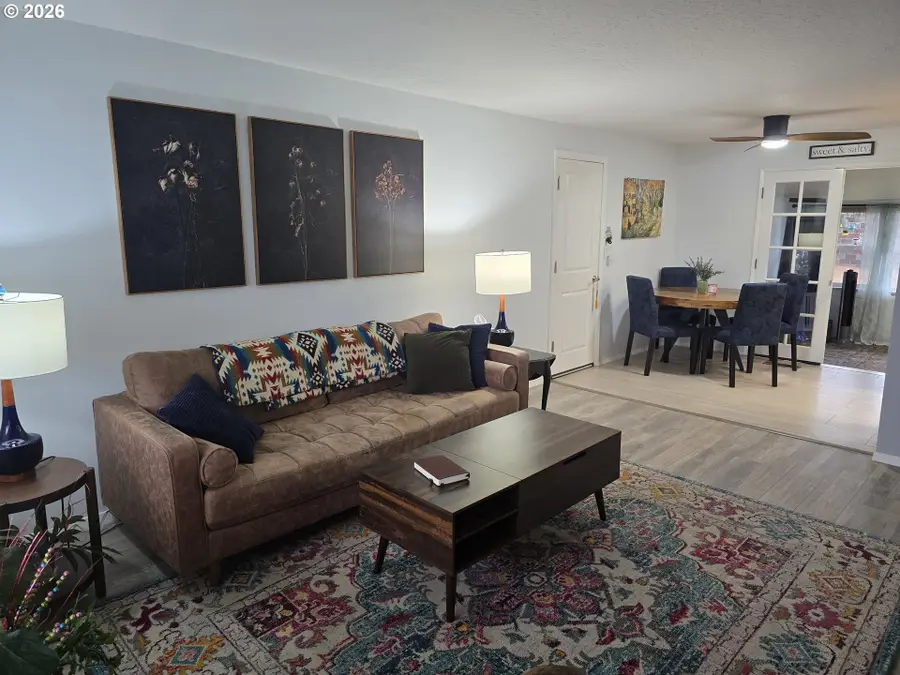 1510 Rainier Rd, Woodburn, OR 97071 - #3