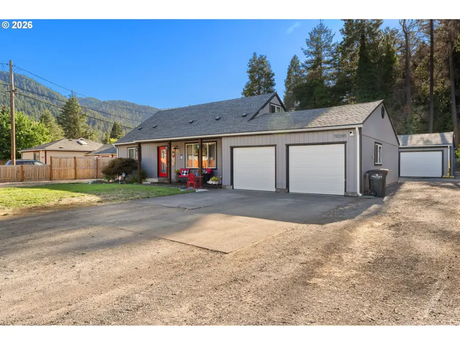 76296 Jasper Dr, Oakridge, OR 97463 - #2