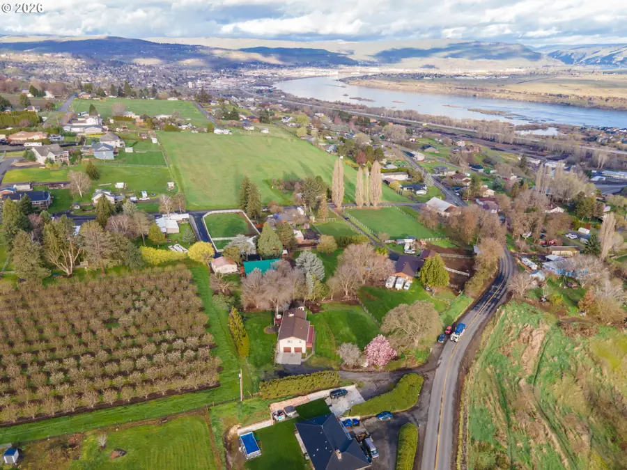 3302 Old Dufur Rd, The Dalles, OR 97058 - #3