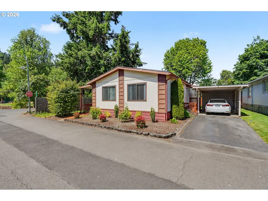 1307 S Water St #2, Silverton, OR 97381 - #2