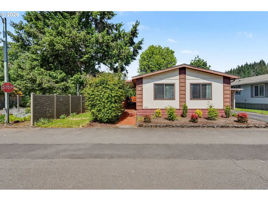 1307 S Water St #2, Silverton, OR 97381 - #3
