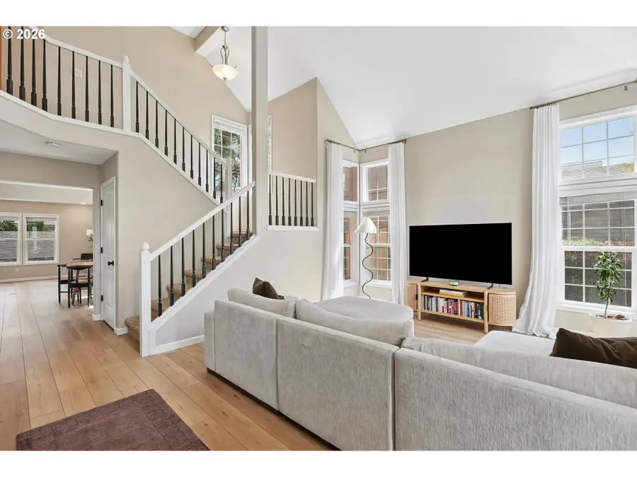 358 SE 69th Ave, Hillsboro, OR 97123 - #3