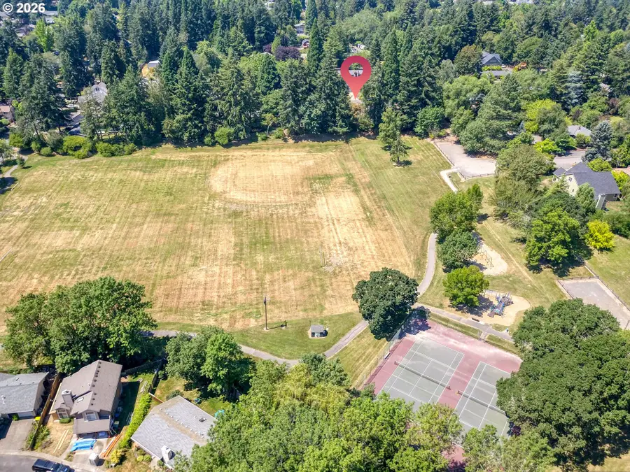 8000 SW Wareham Cir, Portland, OR 97223 - #3