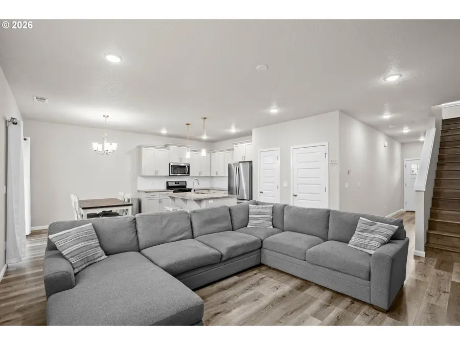 56 Shore Dr, Saint Helens, OR 97051 - #2