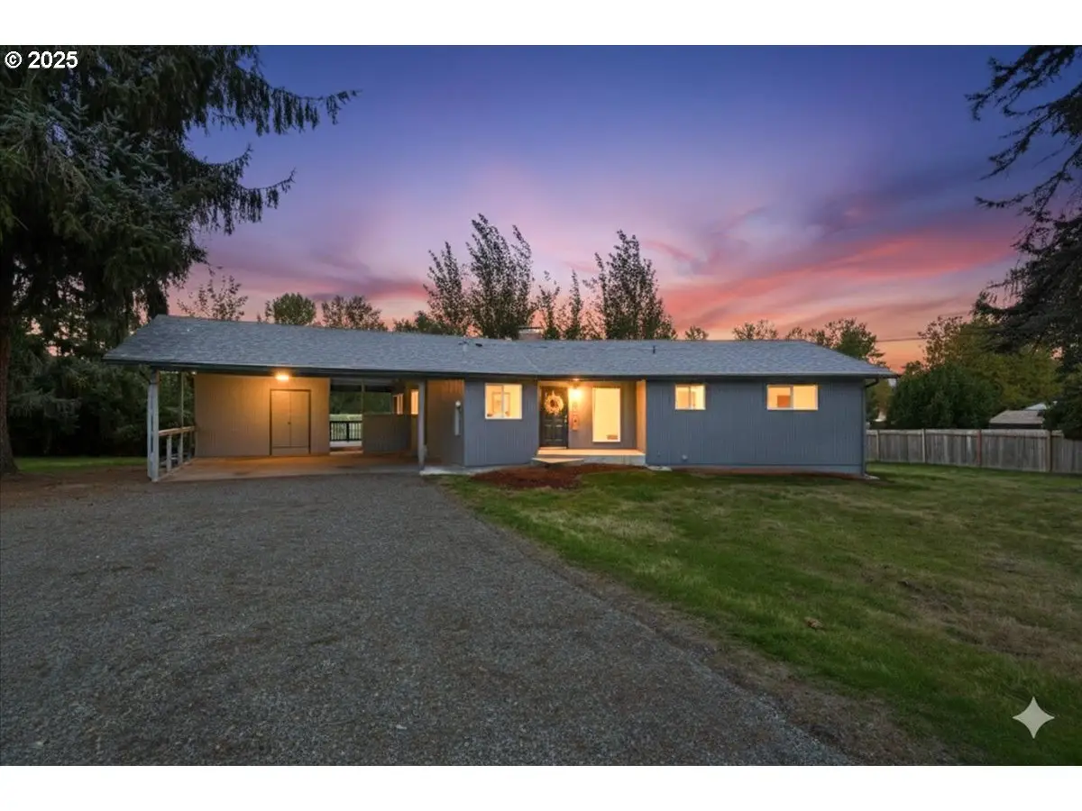 153 Green Acres Dr, Castle Rock, WA 98611 - Image #1