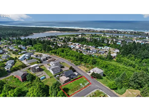 412142 Lahaina Loop Rd #58, PacificCity, OR 97135