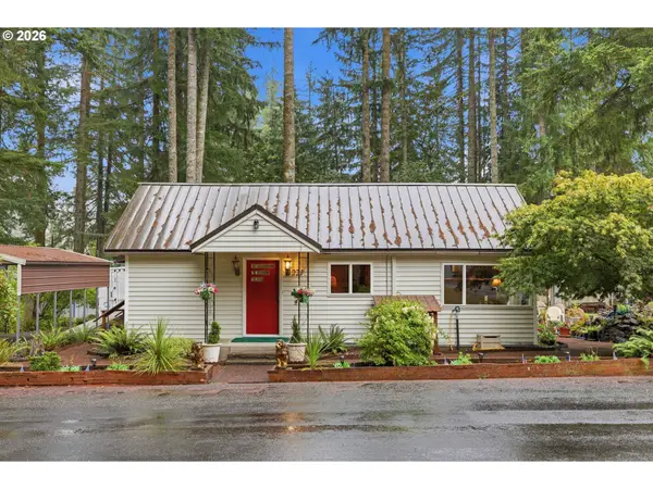 221 Cougar Loop Rd, Cougar, WA 98616