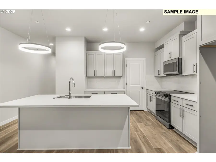 236 NW Mawrcrest Ave, Gresham, OR 97030 - #3