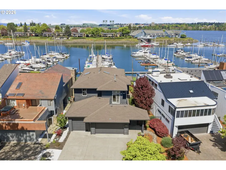 191 N Lotus Beach Dr, Portland, OR 97217 - #2