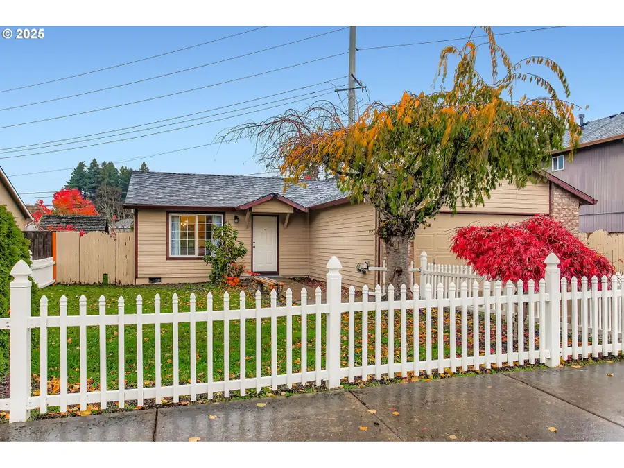 7293 SE Borwick St, Hillsboro, OR 97123 - Image #3