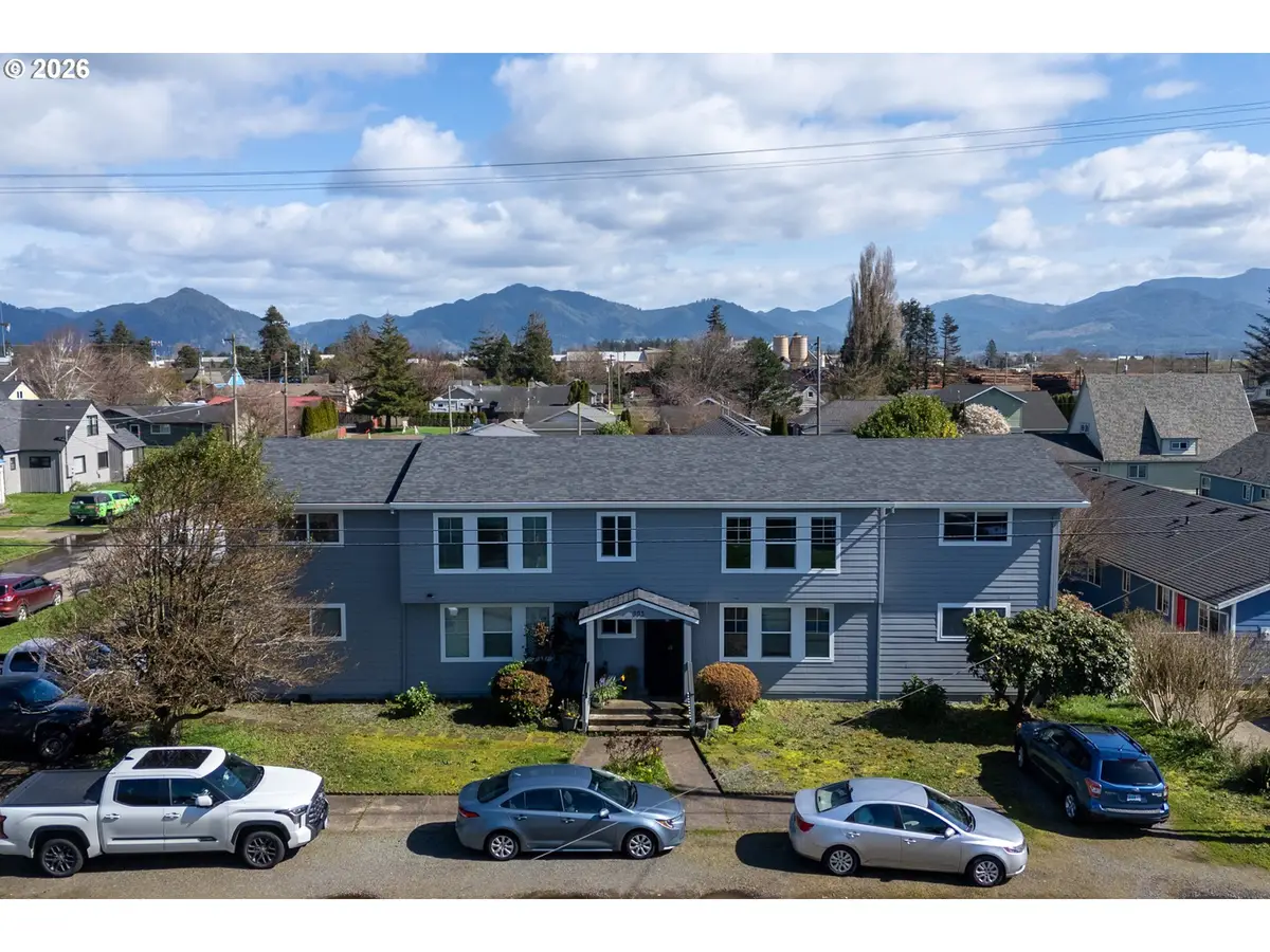 903 Madrona Ave, Tillamook, OR 97141 - #1