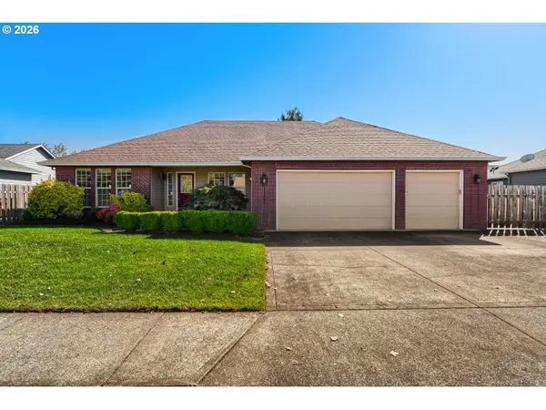 19380 Hazelgrove Dr, OregonCity, OR 97045
