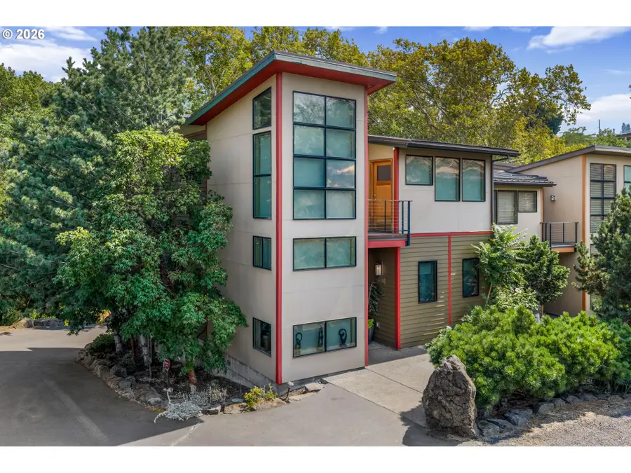 701 Creek View Ln, The Dalles, OR 97058 - #2