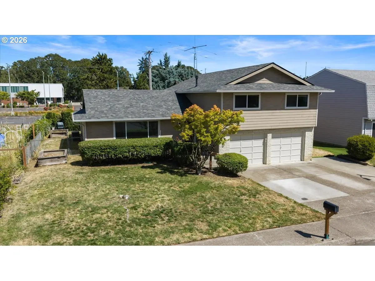 270 NE 20th Pl, Hillsboro, OR 97124 - #1