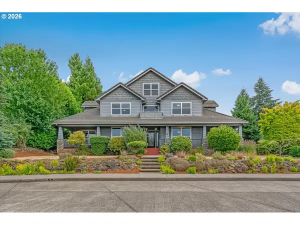 2470 Crestmont Cir, Salem, OR 97302