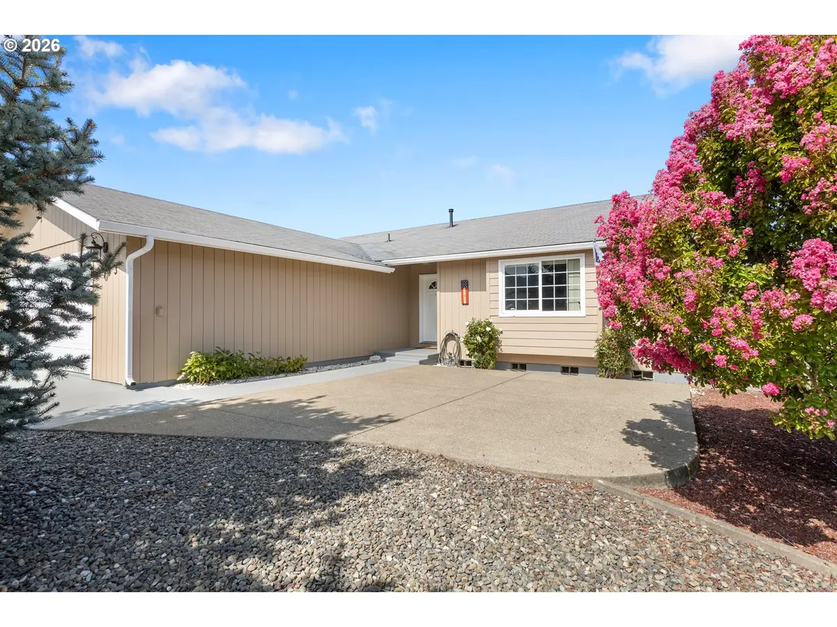 143 Briggs Dr, Tri City, OR 97457 - #1