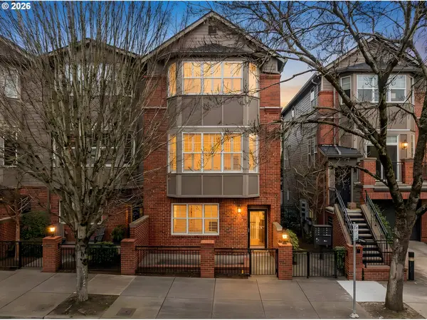 2357 NW Quimby St #24, Portland, OR 97210