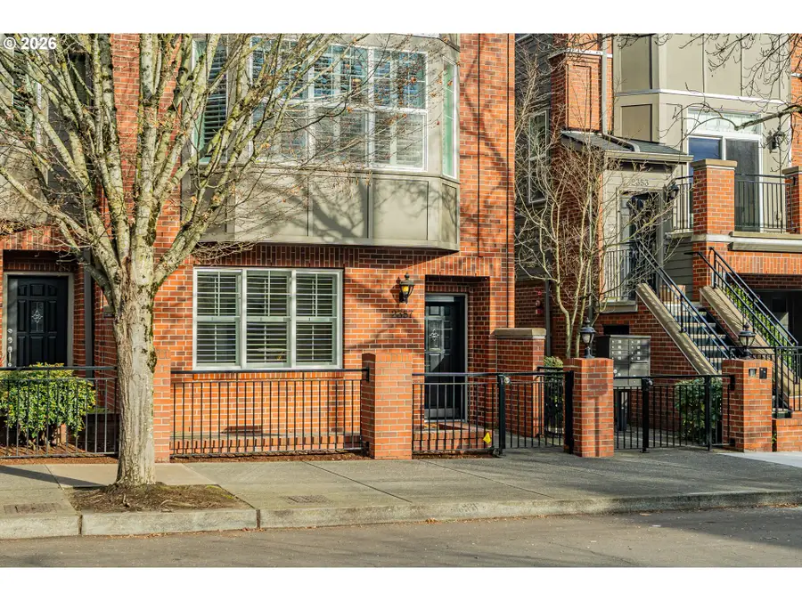 2357 NW Quimby St #24, Portland, OR 97210 - Image #3
