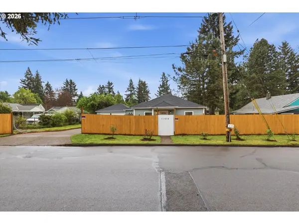 11514 SE Alder St, Portland, OR 97216