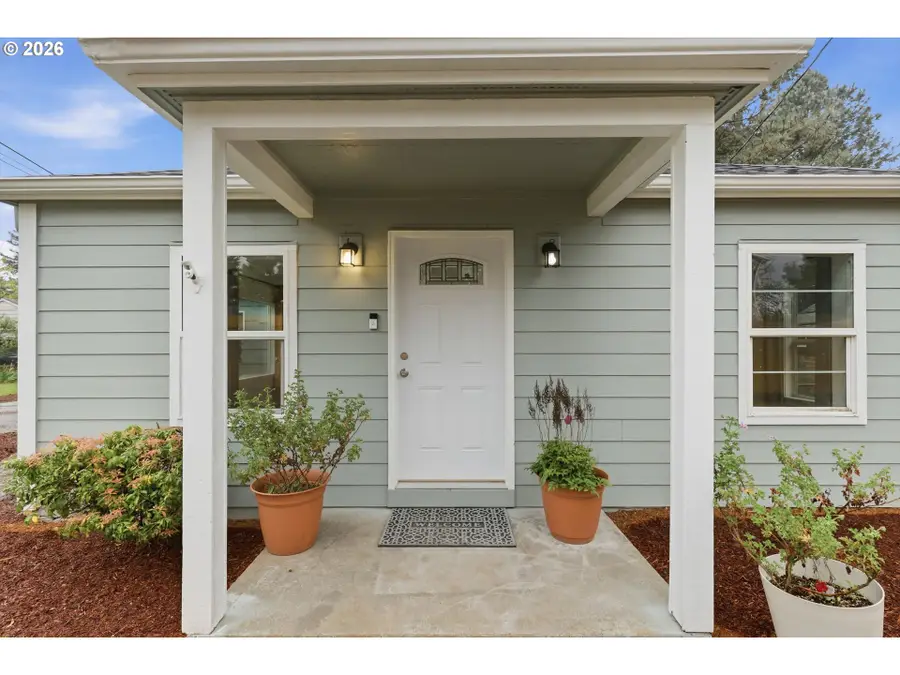 11514 SE Alder St, Portland, OR 97216 - #2