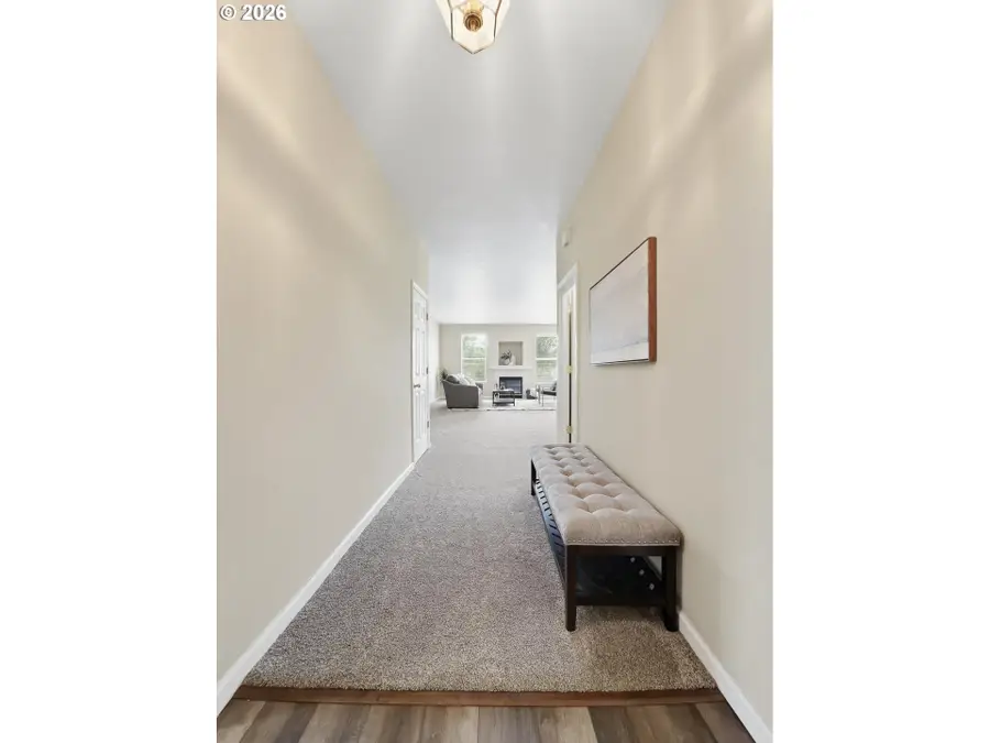 5244 Donohoe Ave, Eugene, OR 97402 - #3