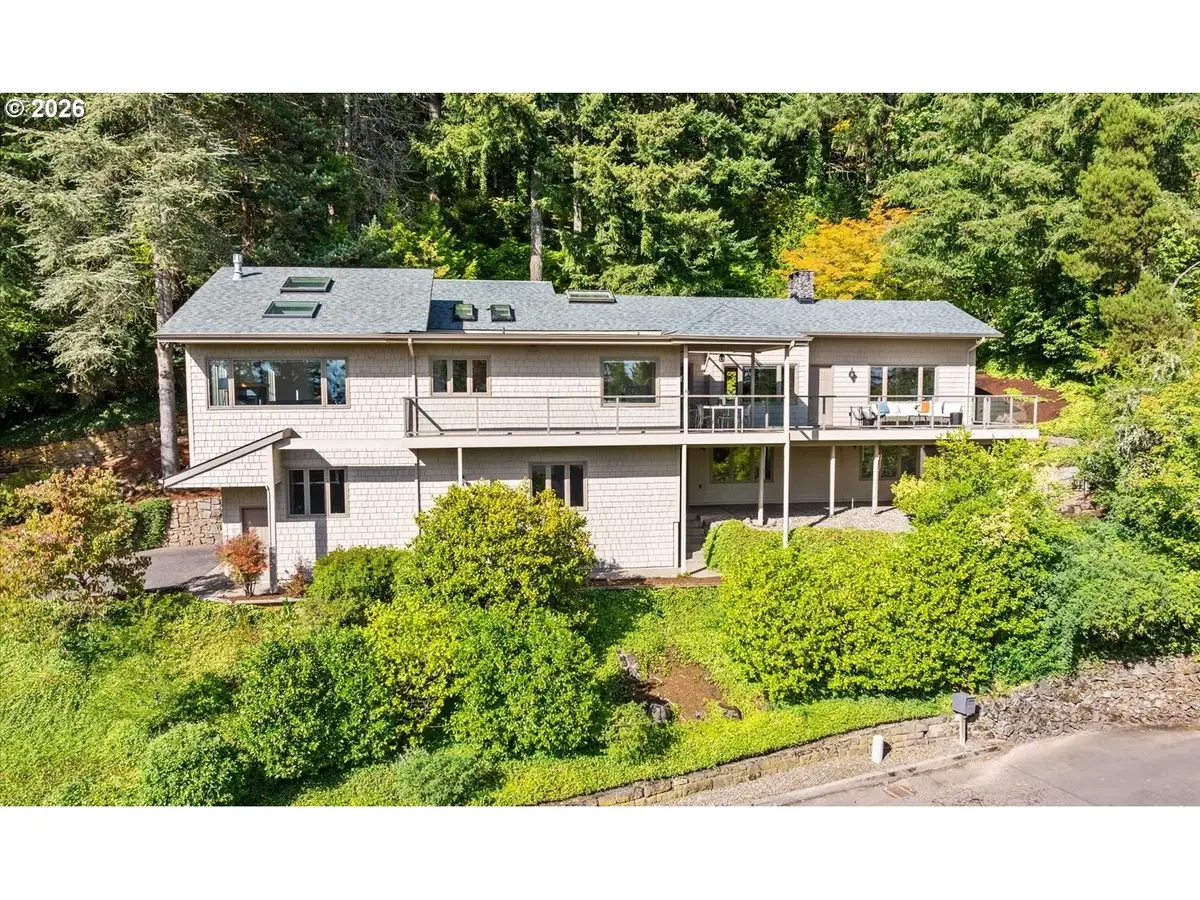 3320 SW 44th Ave, Portland, OR 97221 - #1