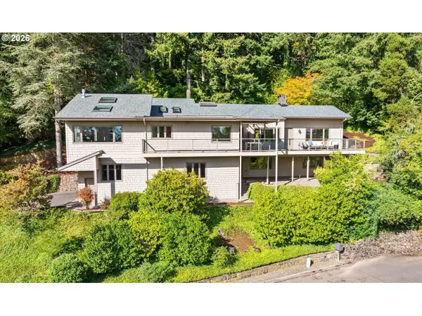 3320 SW 44th Ave, Portland, OR 97221