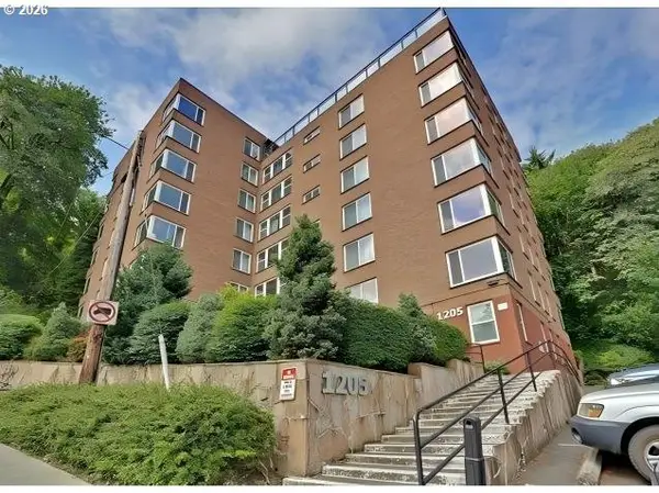 1205 SW Cardinell Dr #609, Portland, OR 97201