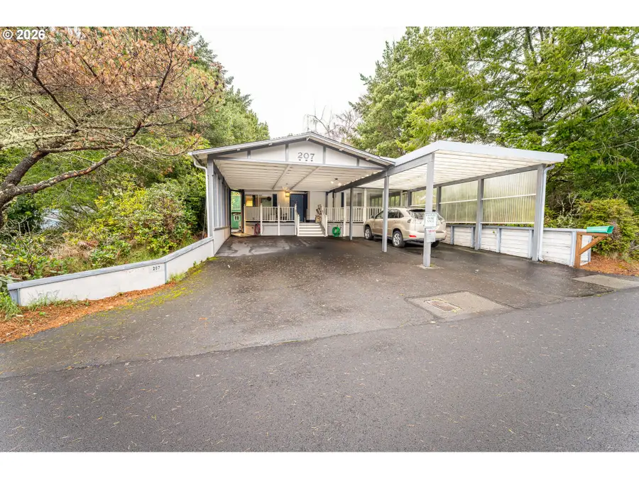 1600 Rhododendron Dr #207, Florence, OR 97439 - #2