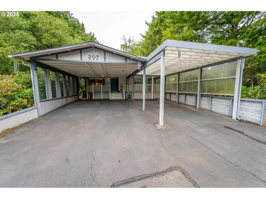 1600 Rhododendron Dr #207, Florence, OR 97439 - #3