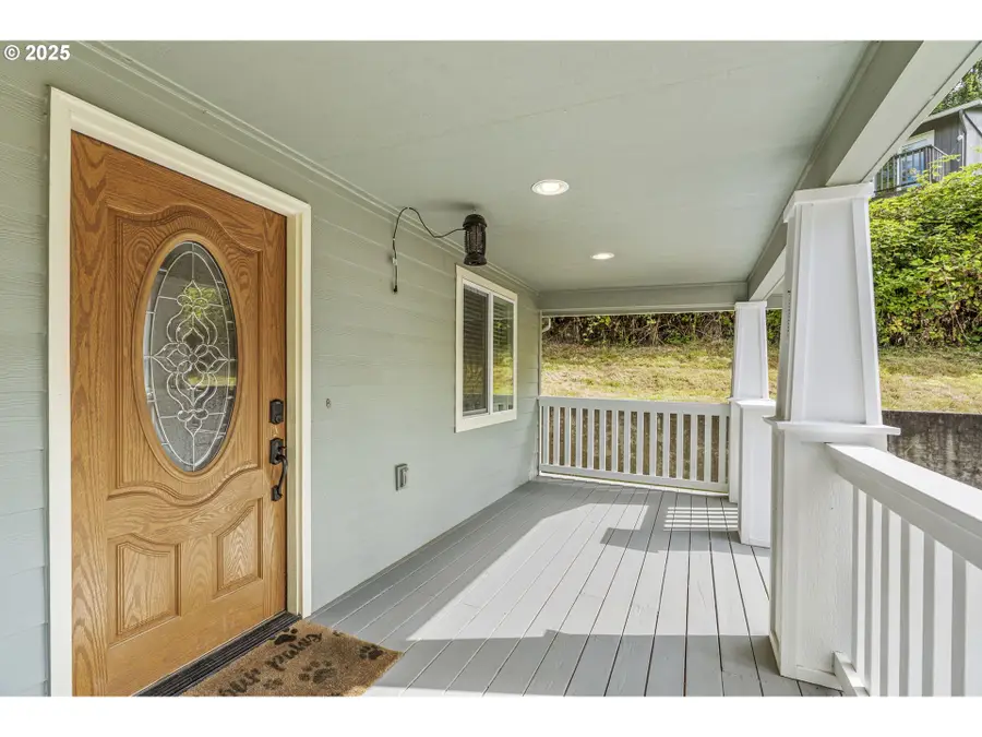 230 Haussler Rd, Kelso, WA 98626 - Image #2