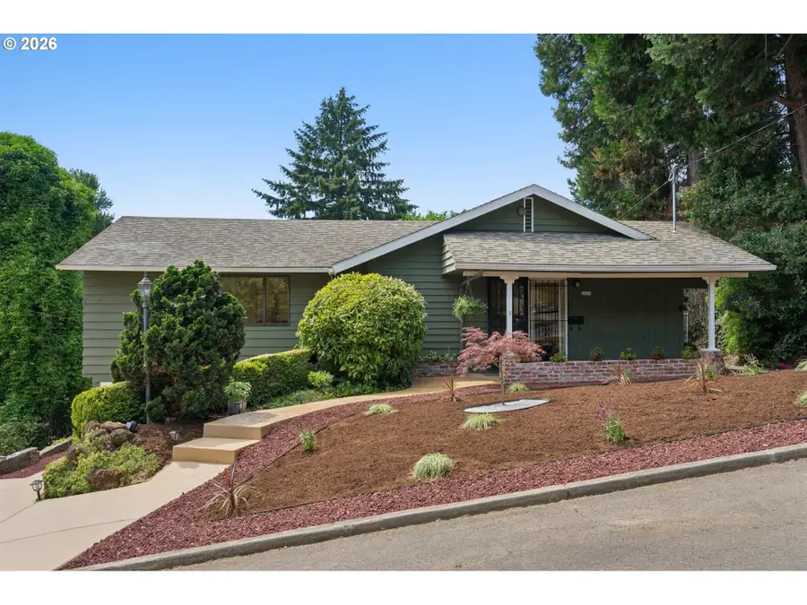 2833 NE 89th Ave, Portland, OR 97220 - #2