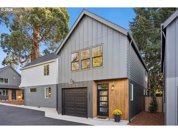 2557 SE 58th Ave, Portland, OR 97206