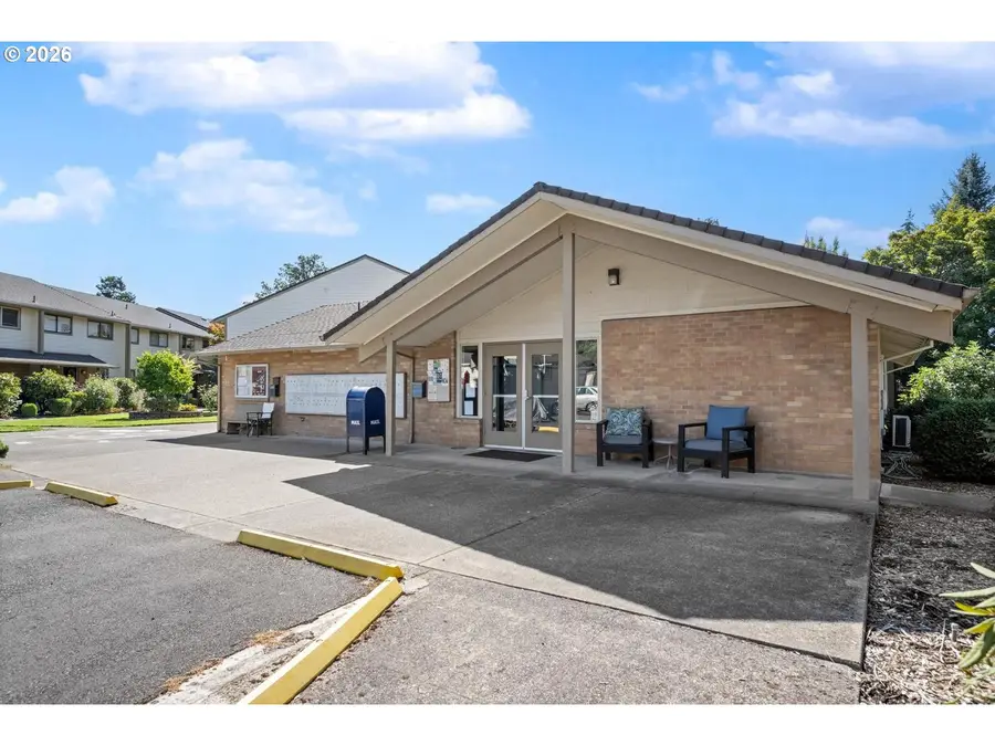 1100 N Meridian St #52, Newberg, OR 97132 - #3