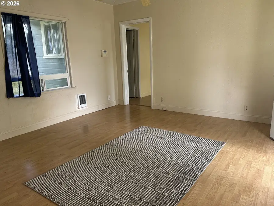 3102 Garfield St, Longview, WA 98632 - #2