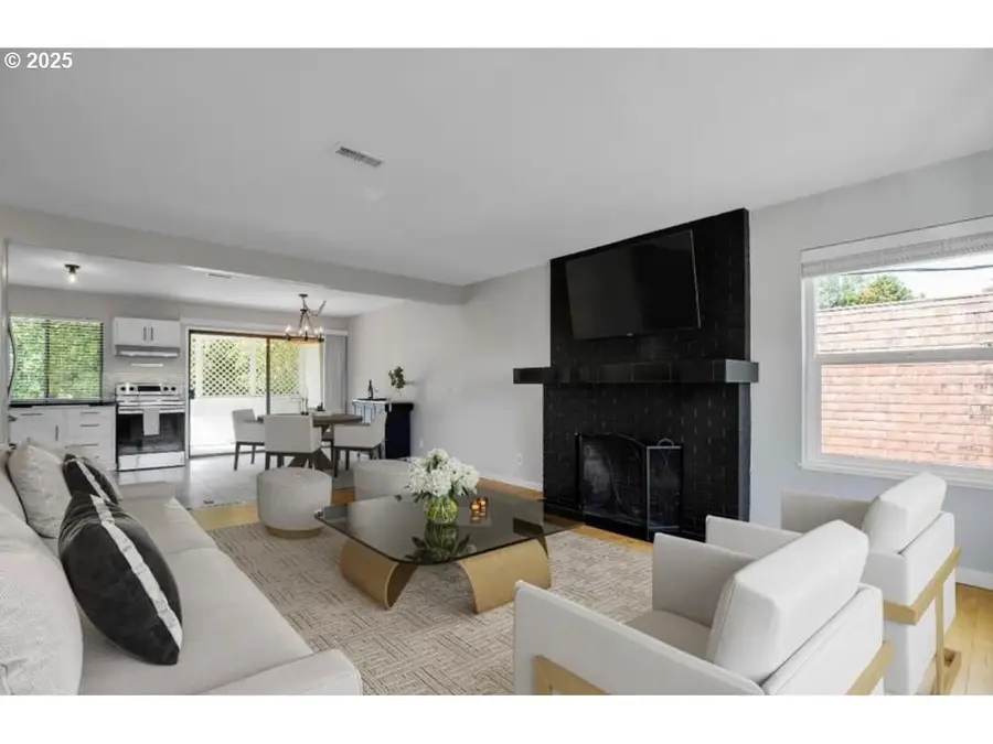 8325 SW Terwilliger Blvd, Portland, OR 97219 - #3