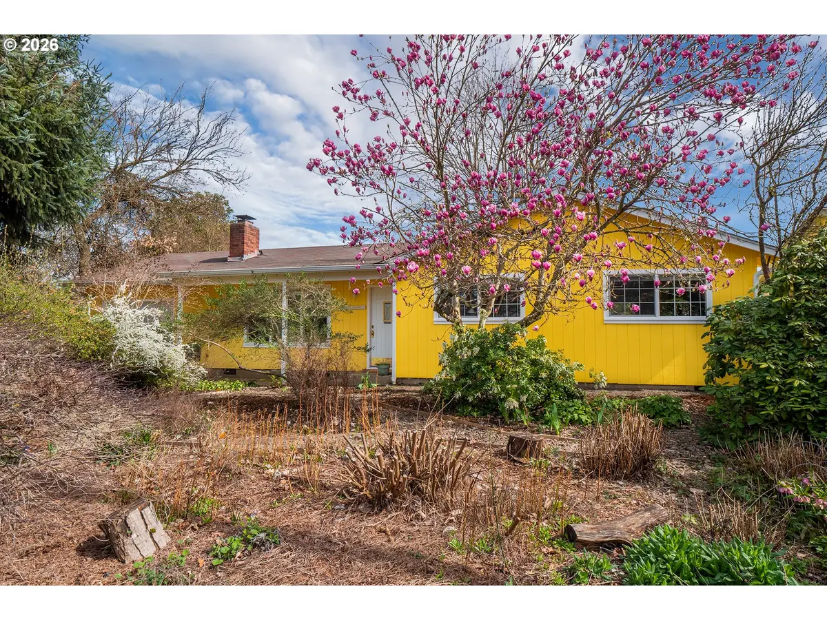 4483 Thunderbird St, Eugene, OR 97404 - #1