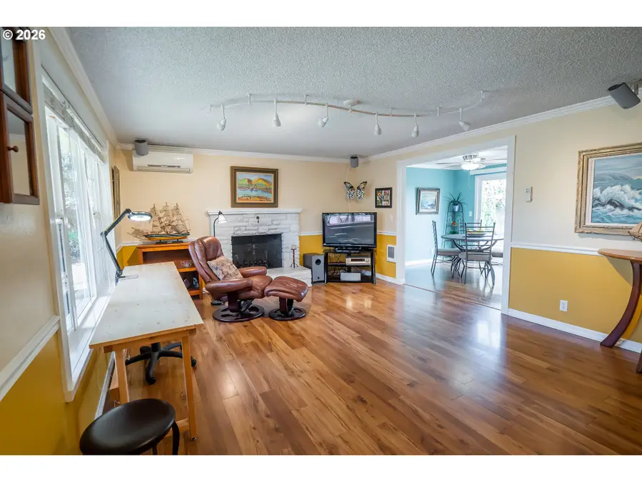 4483 Thunderbird St, Eugene, OR 97404 - #2