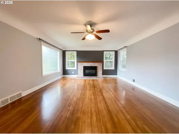 12136 SE Brie Ct, Clackamas, OR 97015