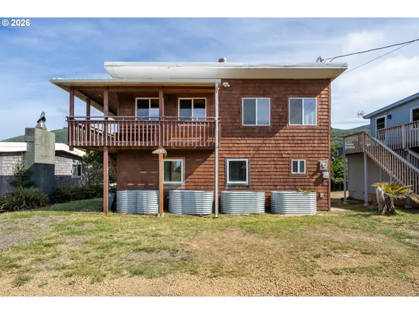 26135 Beach Dr, RockawayBeach, OR 97136