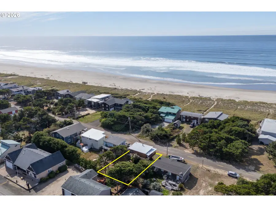 26135 Beach Dr, Rockaway Beach, OR 97136 - #3