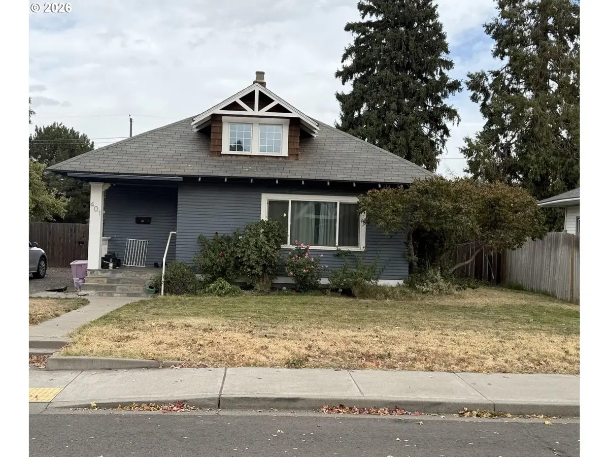 401 S Mill St, Milton Freewater, OR 97862 - #1