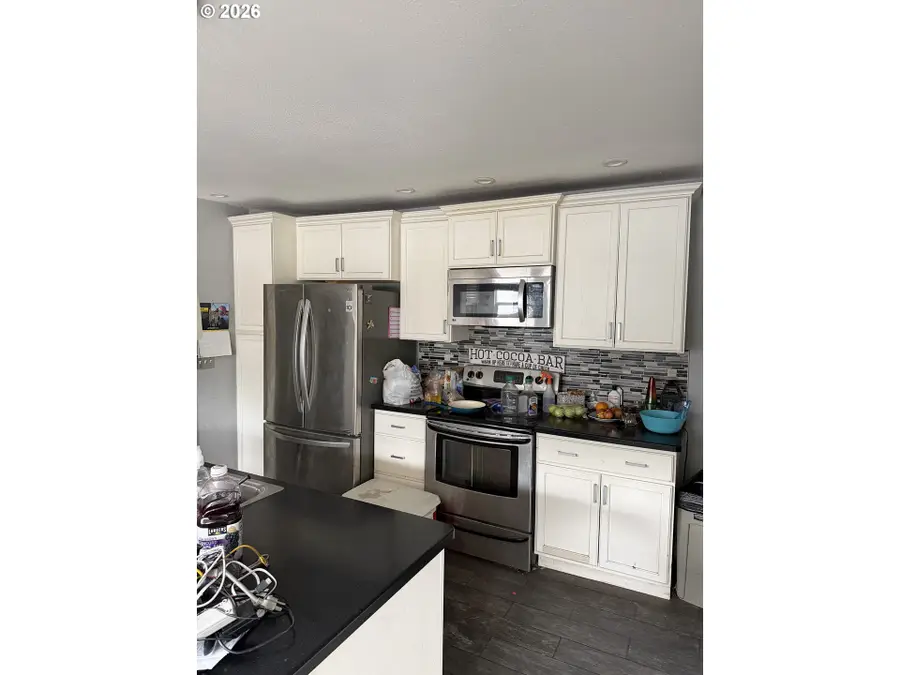 401 S Mill St, Milton Freewater, OR 97862 - #2
