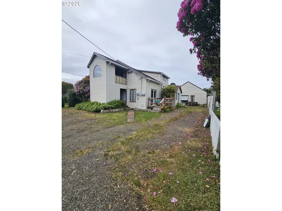 1433 NW 17th St, Lincoln City, OR 97367 - #3
