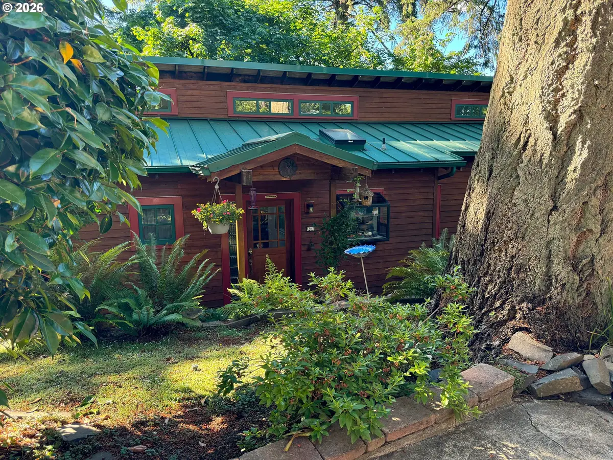 411 Perry St, Springfield, OR 97477 - #1